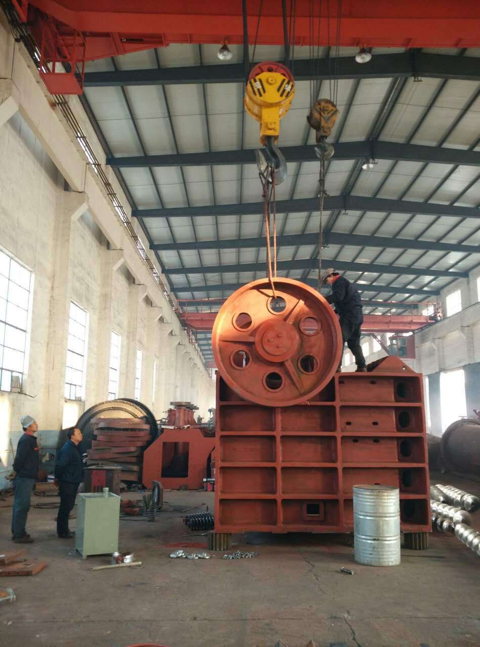 顎式破碎機(jī)如何拆卸？耐磨件的壽命以及更換方法？